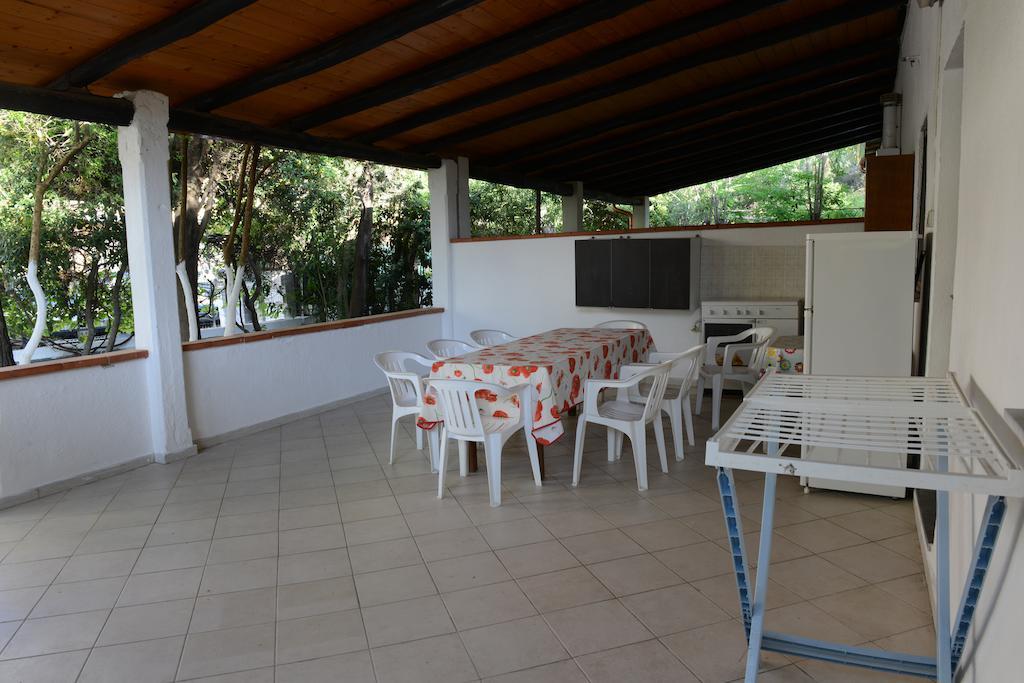 Villaggio La Pantera Rosa Скалеа Стая снимка